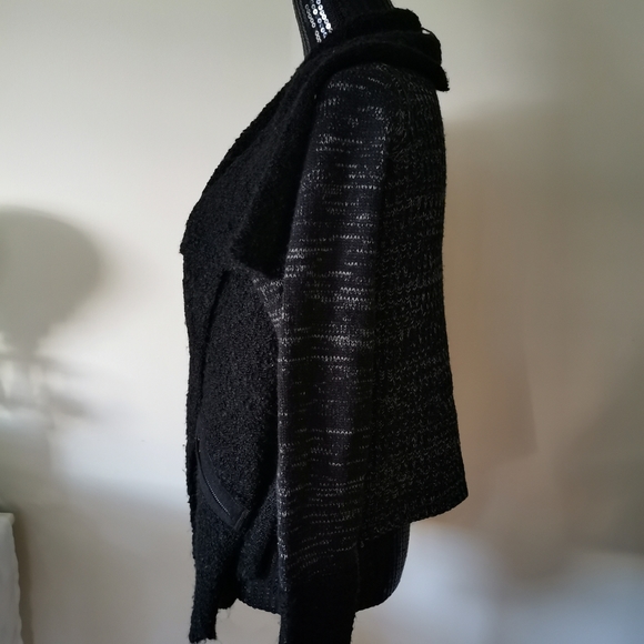 JJ. Basics Black & White Water Fall Sweater XL - Picture 2 of 10